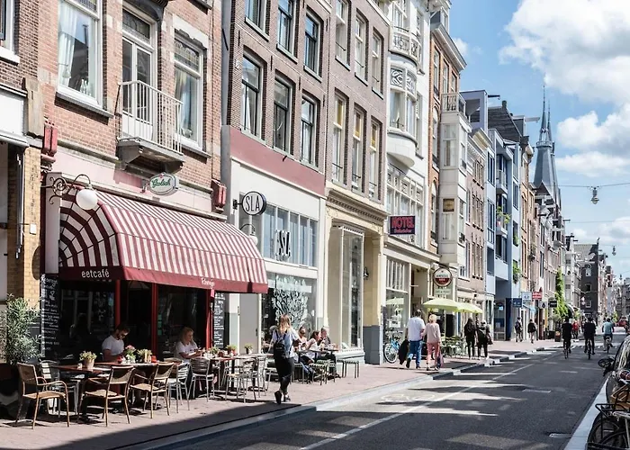 Panoramic Canalview Apartment *